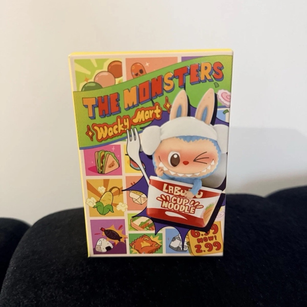 The Monsters Wacky Mart Figurine